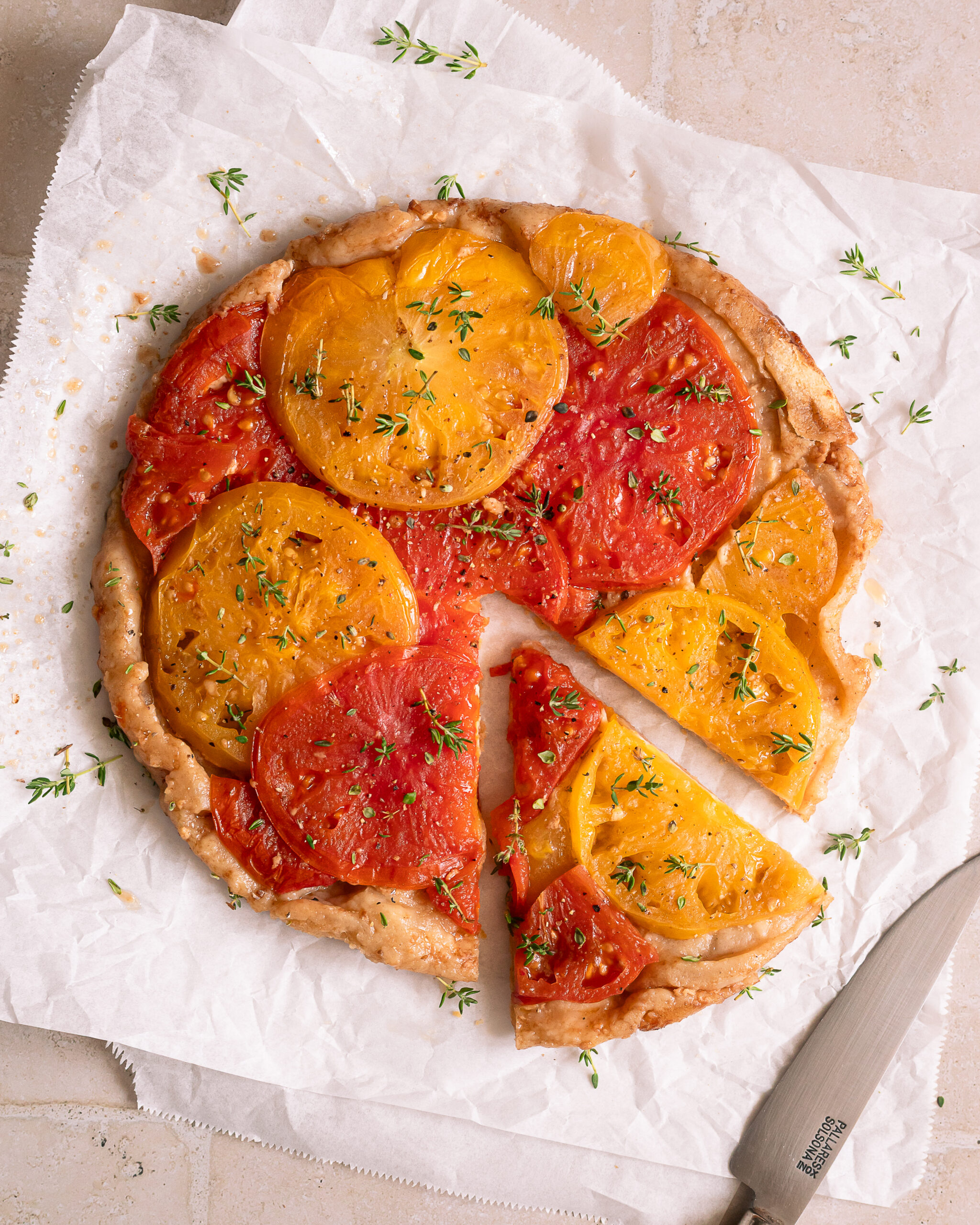 Tarte façon tatin à la tomate